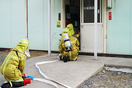 建屋火災消火・救助訓練