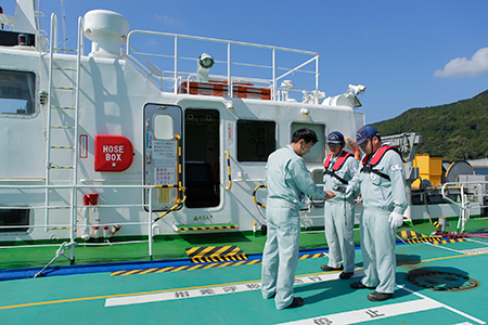 基地への入出門管理業務(警備業)