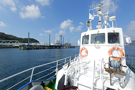 基地周辺の海域パトロール